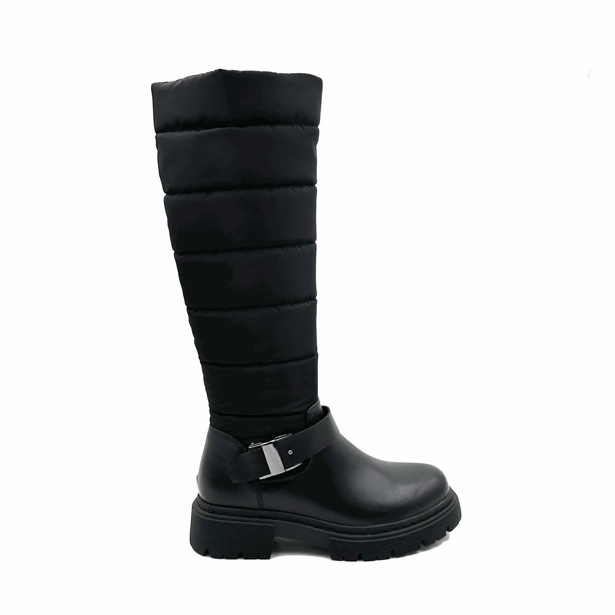 Stivale ISABAC nero al ginocchio con tomaia trapuntata elegante, cinturino regolabile con fibbia e robusta suola spessa.


Dettagli prodotto
• Made in China
• Materiali: Vegano (Materiali sintetici)