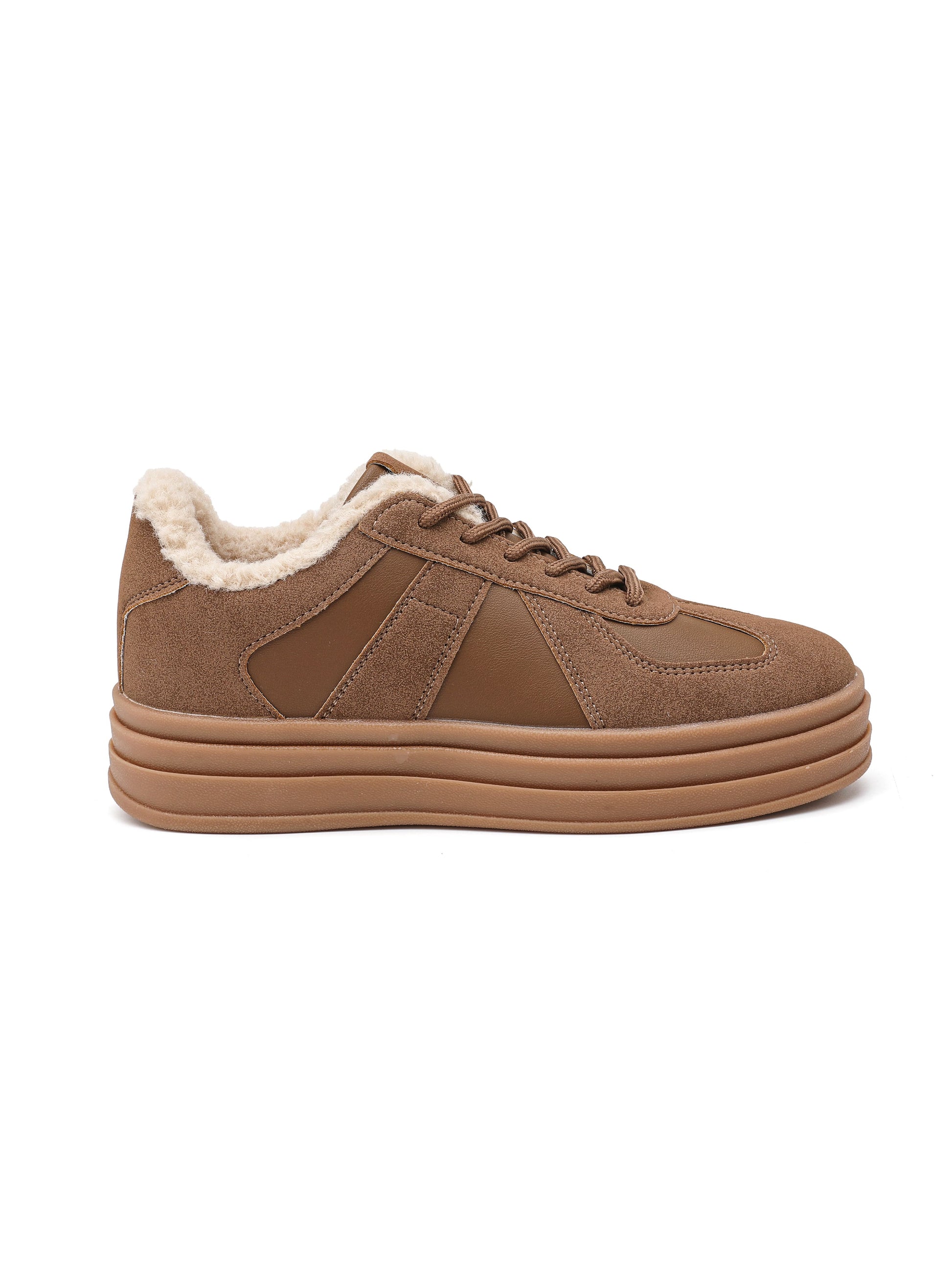 Sneaker in ecopelle scamosciata in nuovi toni autunnali, con suola alta in gomma e fodera interna in morbida ecopelliccia color crema.

Dettagli prodotto
• Made in China
• Materiali: Vegano (Materiali sintetici)