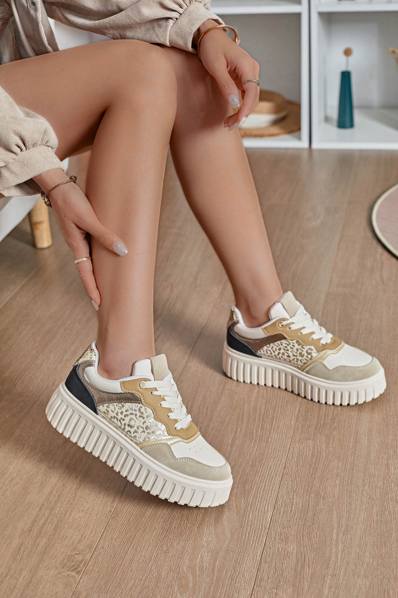 Sneakers - 98-68 Beige