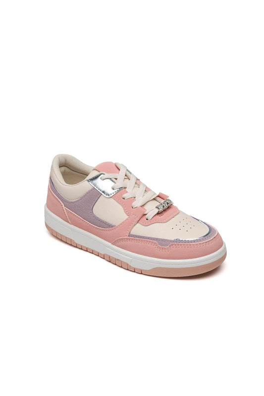 Sneakers vivaci rosa, beige e lavanda, lacci bianchi realizzata con pelle vegana effetto mesh. Accessorio metallizzato con brillantini sui lacci.


Dettagli prodotto
• Made in China
• Materiali: Vegano (Materiali sintetici)